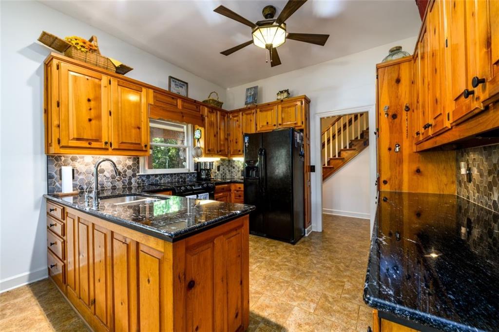 Covington, Georgia, 30014, United States, 5 Bedrooms Bedrooms, ,5 BathroomsBathrooms,Residential,For Sale,1895432