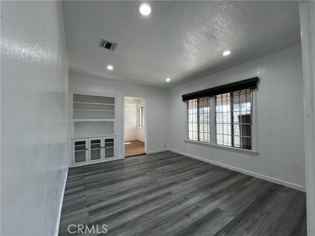 LA, California, 90008, United States, 5 Bedrooms Bedrooms, ,4 BathroomsBathrooms,Residential,For Sale,2023557