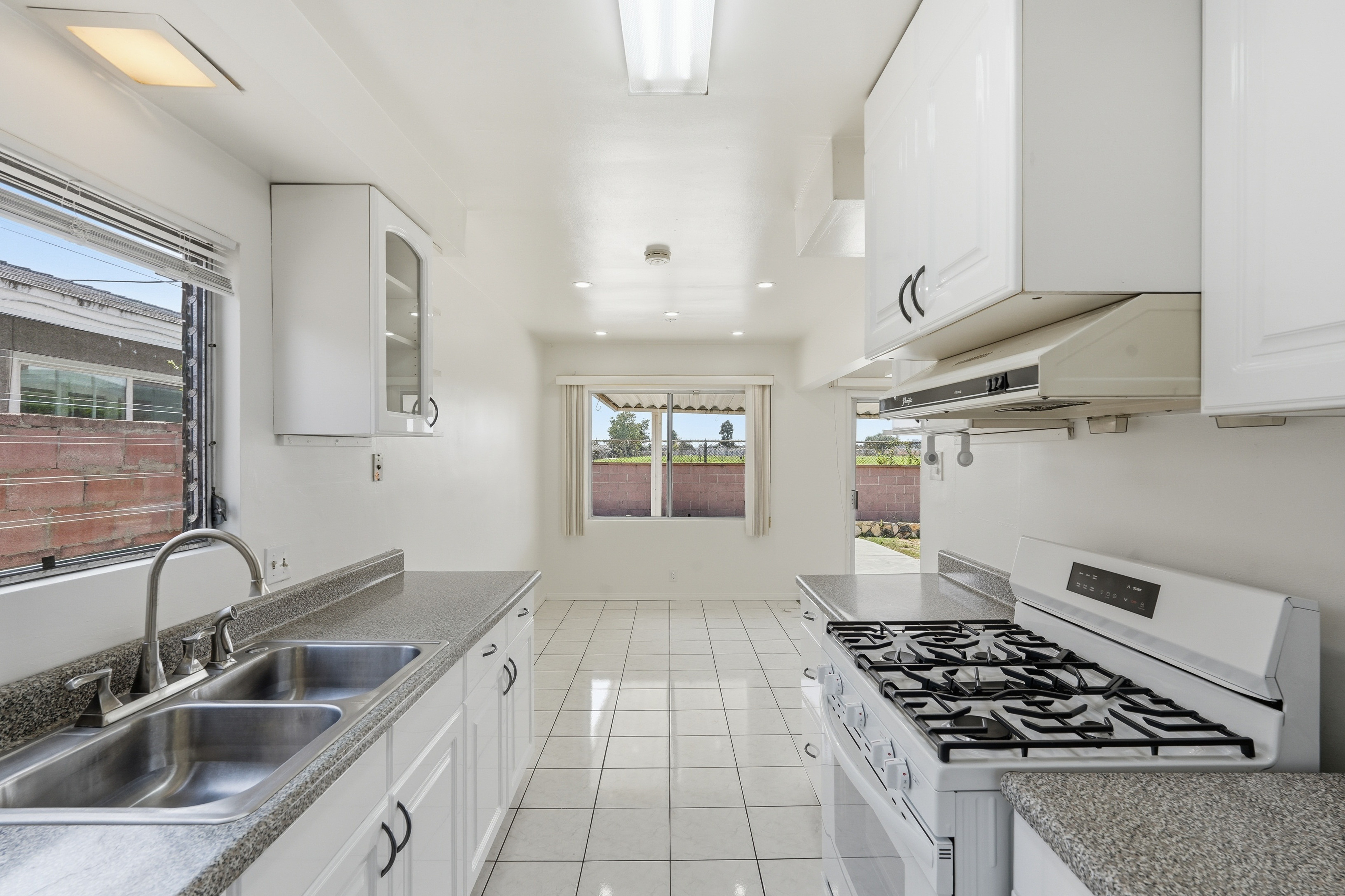  15627 Prairie Avenue, Lawndale, CA 90260 - 物件實景