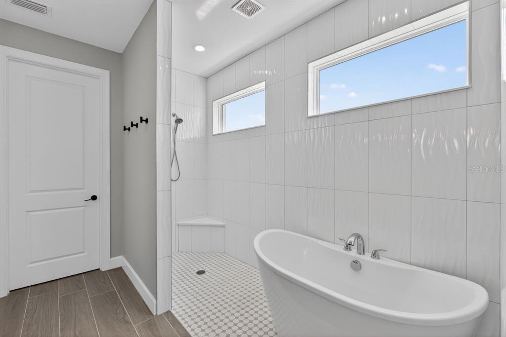 Punta Gorda, Florida, 33955, United States, 3 Bedrooms Bedrooms, ,2 BathroomsBathrooms,Residential,For Sale,2003160