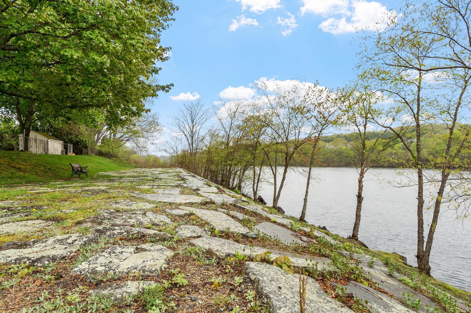  134 River Road, Lowell, MA, 01852 - 物件實景