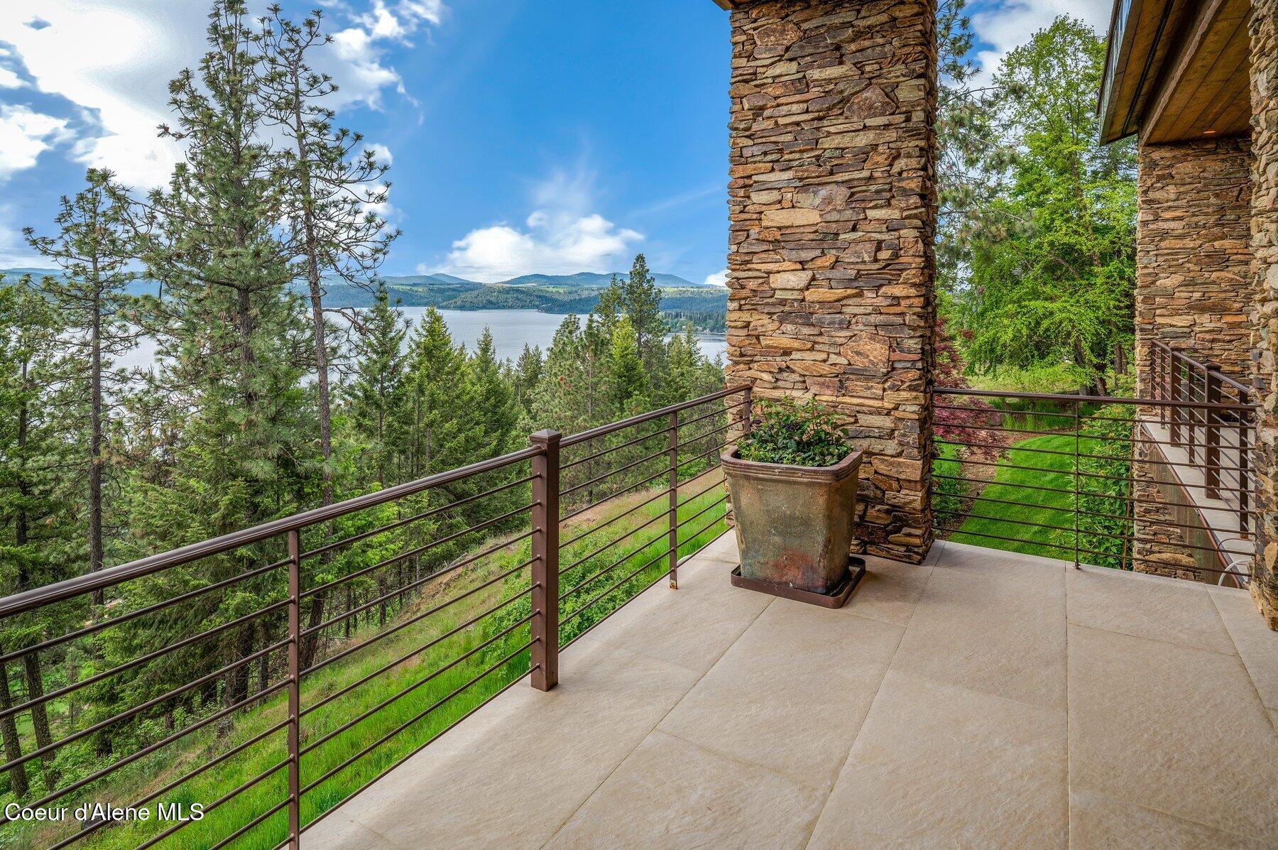 Coeur D'alene, Idaho, 83814, United States, 3 Bedrooms Bedrooms, ,1 BathroomBathrooms,Residential,For Sale,1837044
