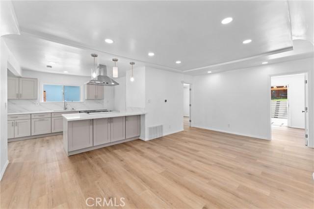 Los Angeles, California, 90043, United States, 3 Bedrooms Bedrooms, ,2 BathroomsBathrooms,Residential,For Sale,1909410
