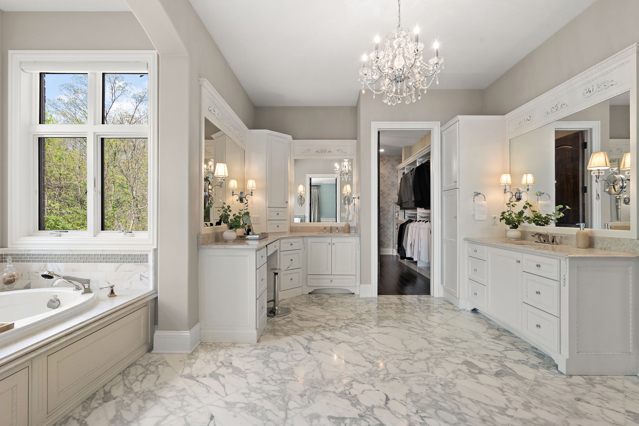  77+ Acre Estate Offering a Blend of Open Ground and Wooded Surroundings - 物件實景