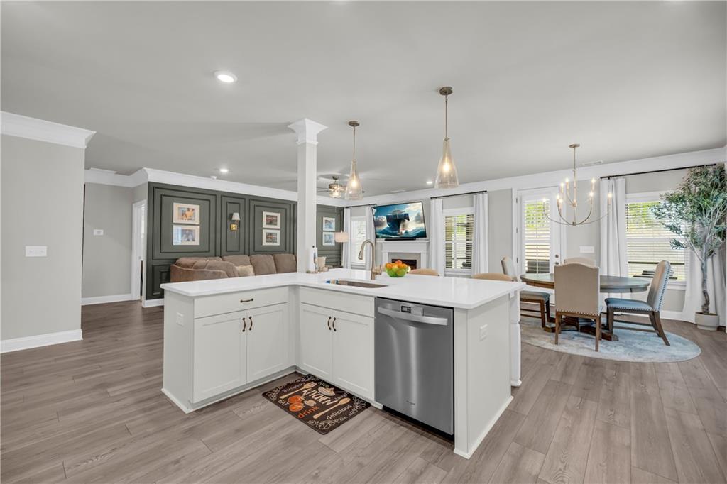 Villa Rica, Georgia, 30180, United States, 5 Bedrooms Bedrooms, ,4 BathroomsBathrooms,Residential,For Sale,1983634