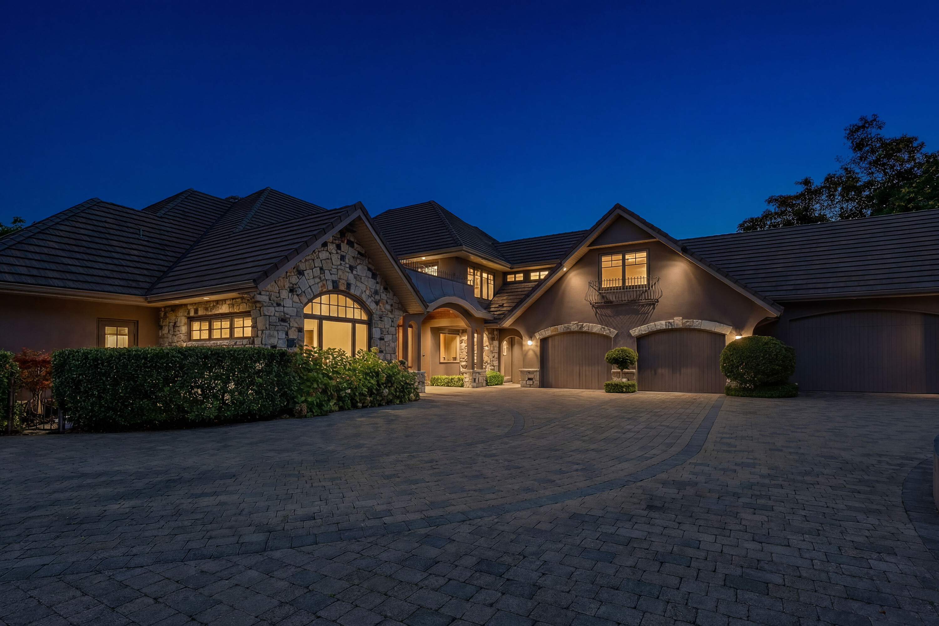  Distinguished Lakefront Estate - 物件實景