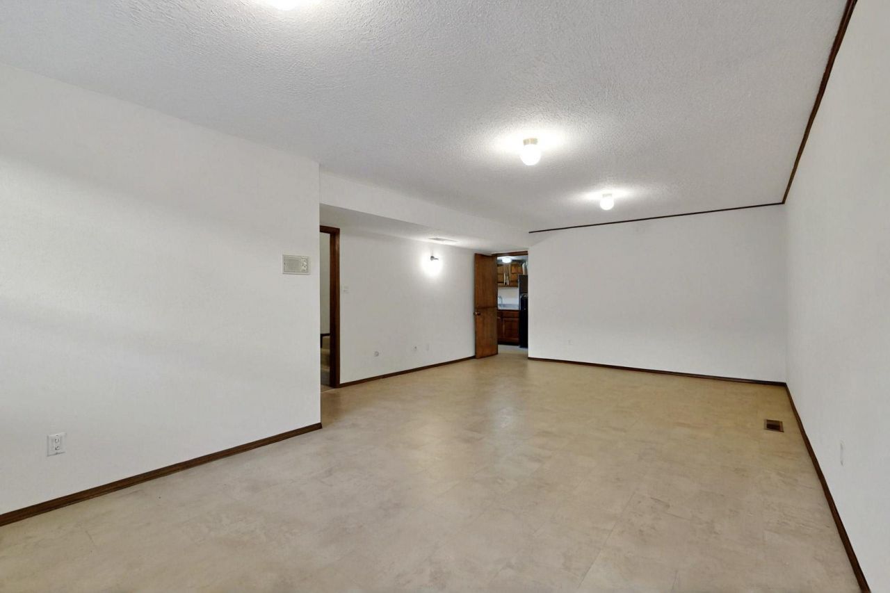 Albuquerque, New Mexico, 87123, United States, 4 Bedrooms Bedrooms, ,4 BathroomsBathrooms,Residential,For Sale,1876196