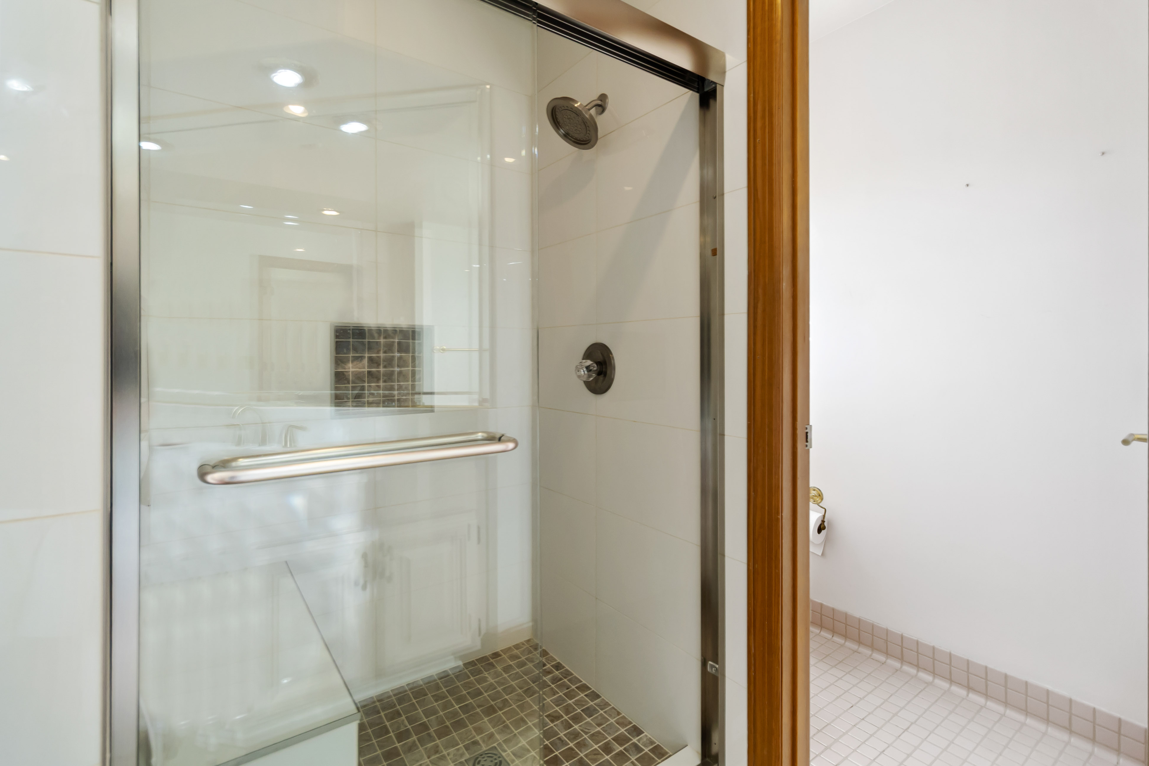 Somerset, Kentucky, 42501, United States, 4 Bedrooms Bedrooms, ,3 BathroomsBathrooms,Residential,For Sale,1980491