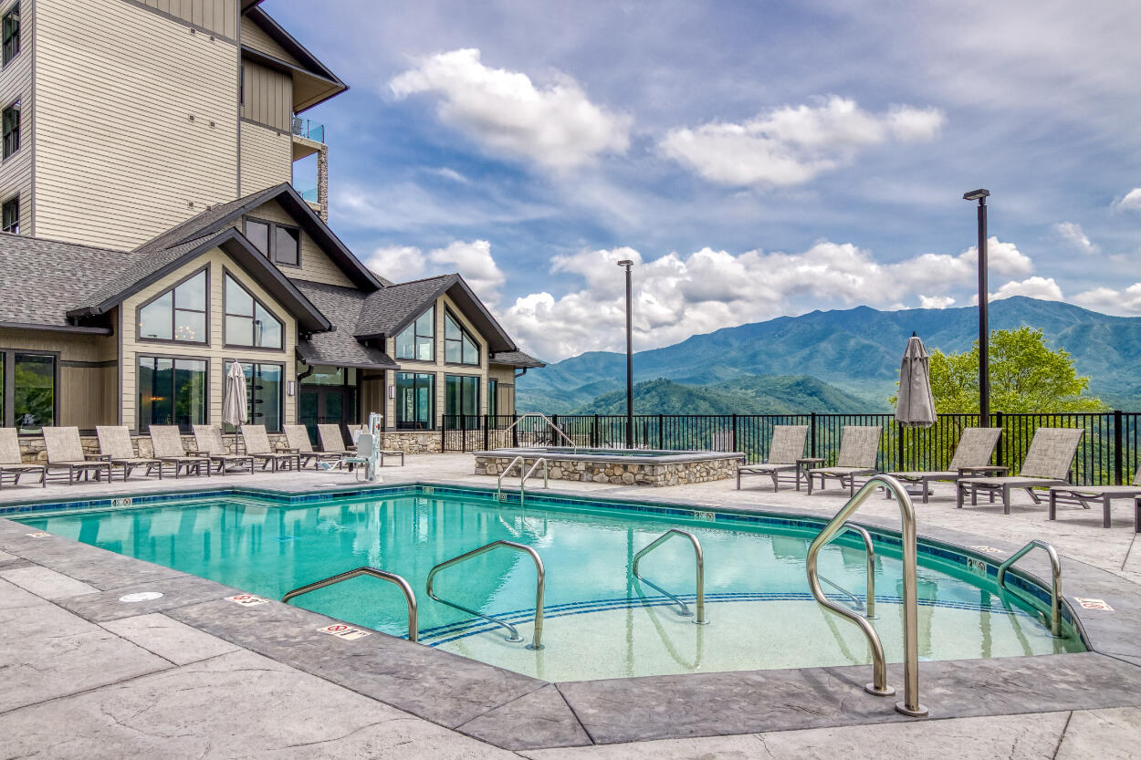 Gatlinburg, Tennessee, 37738, United States, 3 Bedrooms Bedrooms, ,4 BathroomsBathrooms,Residential,For Sale,2027383
