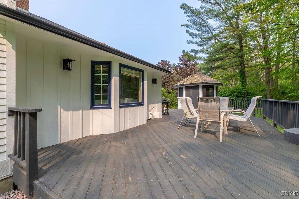 Jamesville, New York, 13078, United States, 4 Bedrooms Bedrooms, ,4 BathroomsBathrooms,Residential,For Sale,1829138