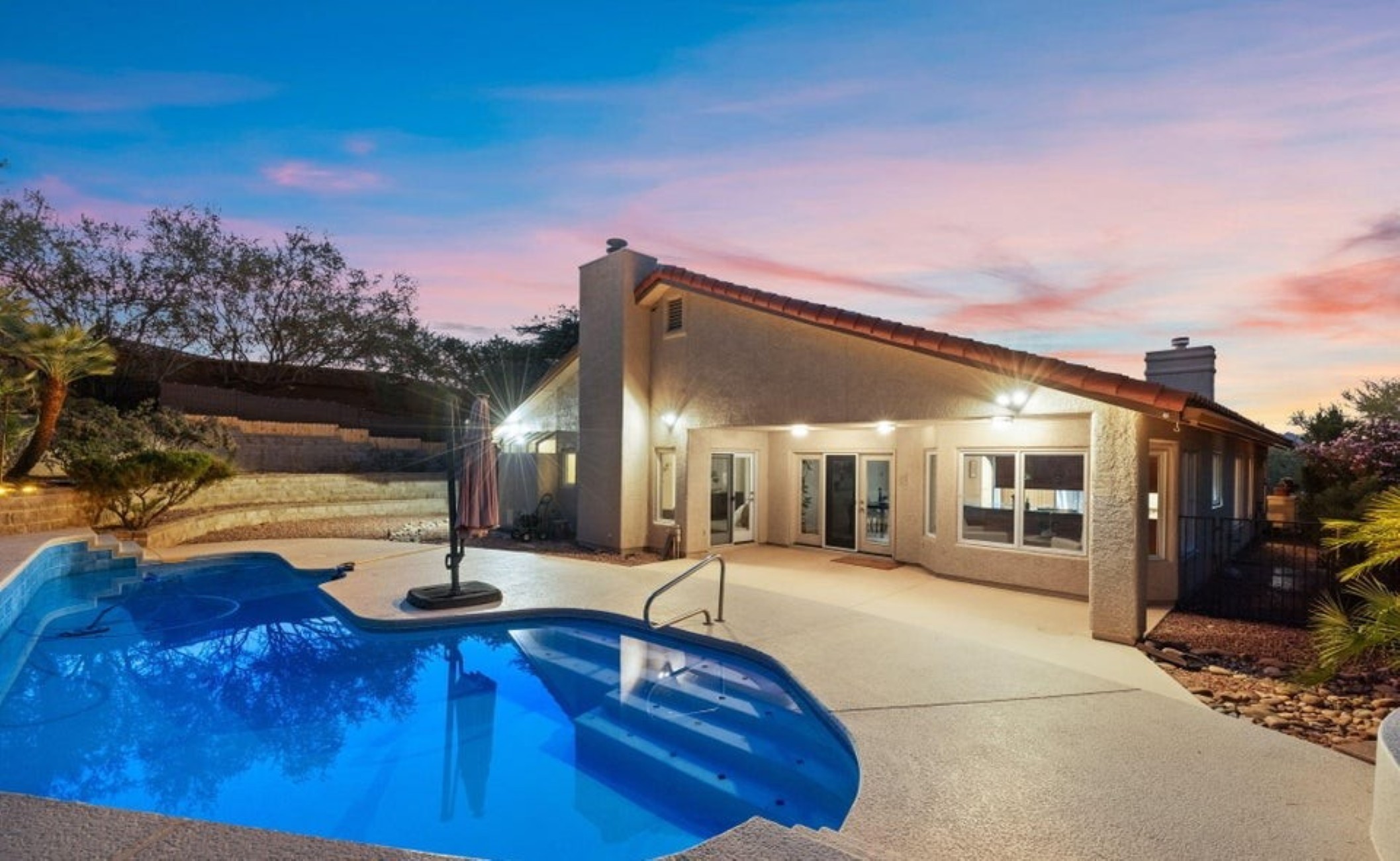  435 W Valoro Drive¦Tucson, AZ - 物件實景