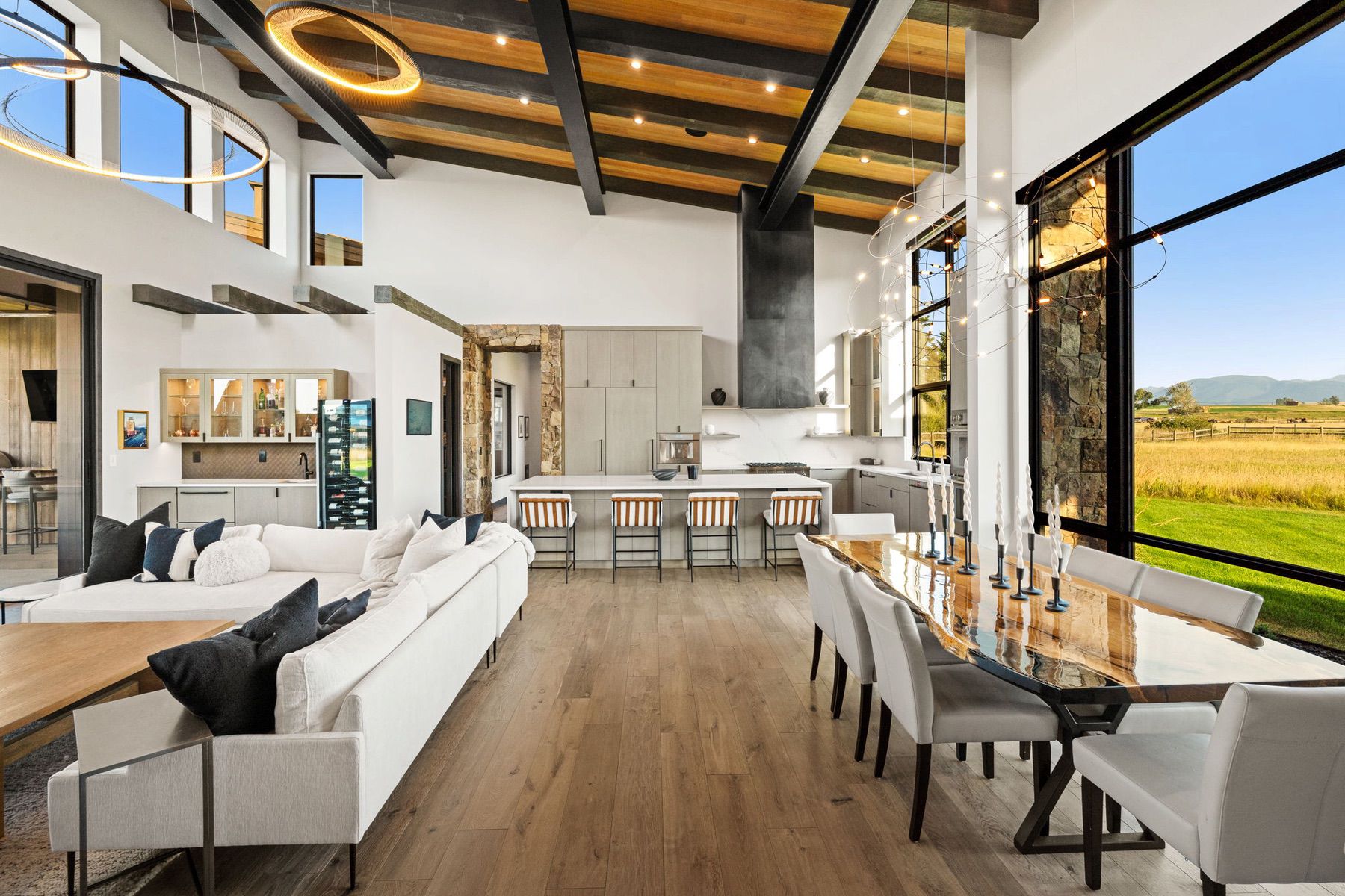  683 Cobb Hill Rd - 物件實景