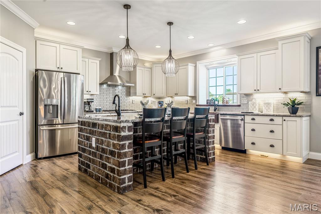 Lake St Louis, Missouri, 63367, United States, 4 Bedrooms Bedrooms, ,4 BathroomsBathrooms,Residential,For Sale,1987646