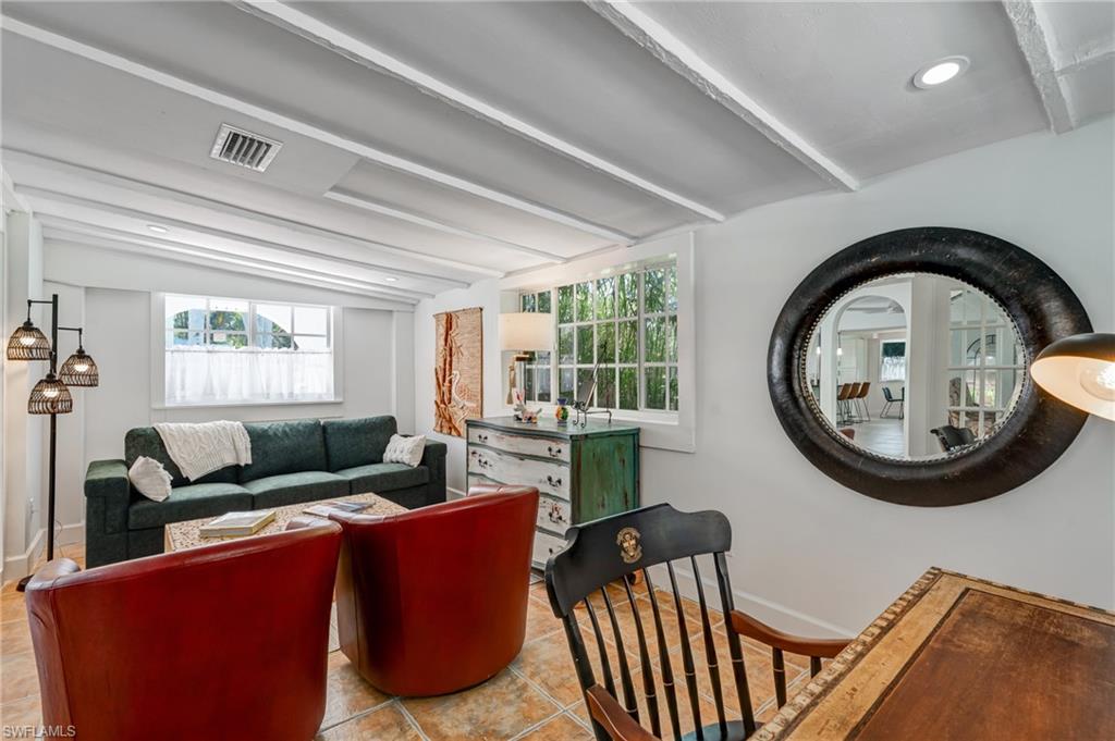 Fort Myers, Florida, 33901, United States, 3 Bedrooms Bedrooms, ,3 BathroomsBathrooms,Residential,For Sale,1991047