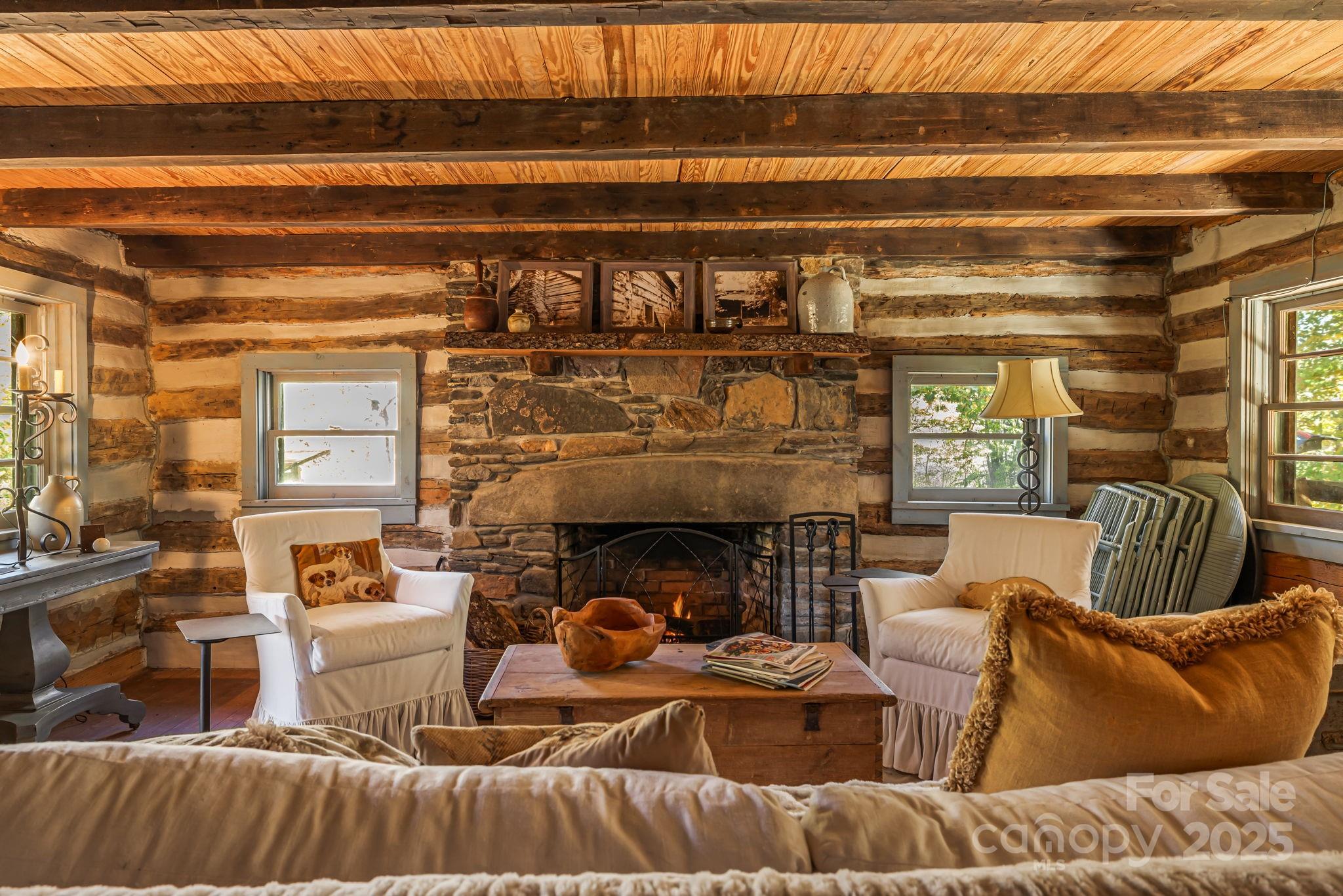 Burnsville, North Carolina, 28714, United States, 3 Bedrooms Bedrooms, ,2 BathroomsBathrooms,Residential,For Sale,1967012