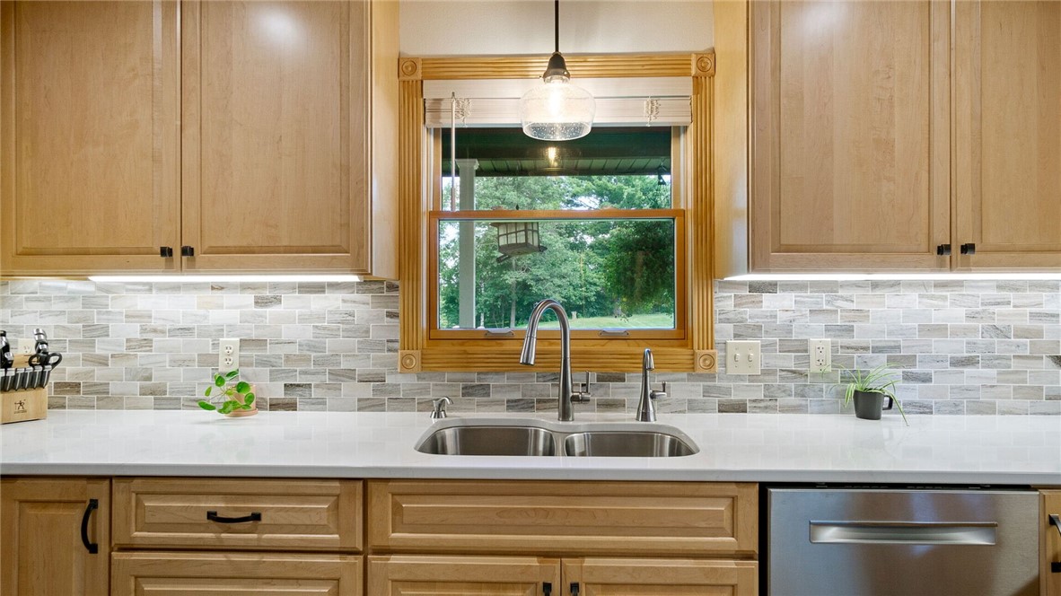 Bloomer, Wisconsin, 54724, United States, 4 Bedrooms Bedrooms, ,3 BathroomsBathrooms,Residential,For Sale,1983863