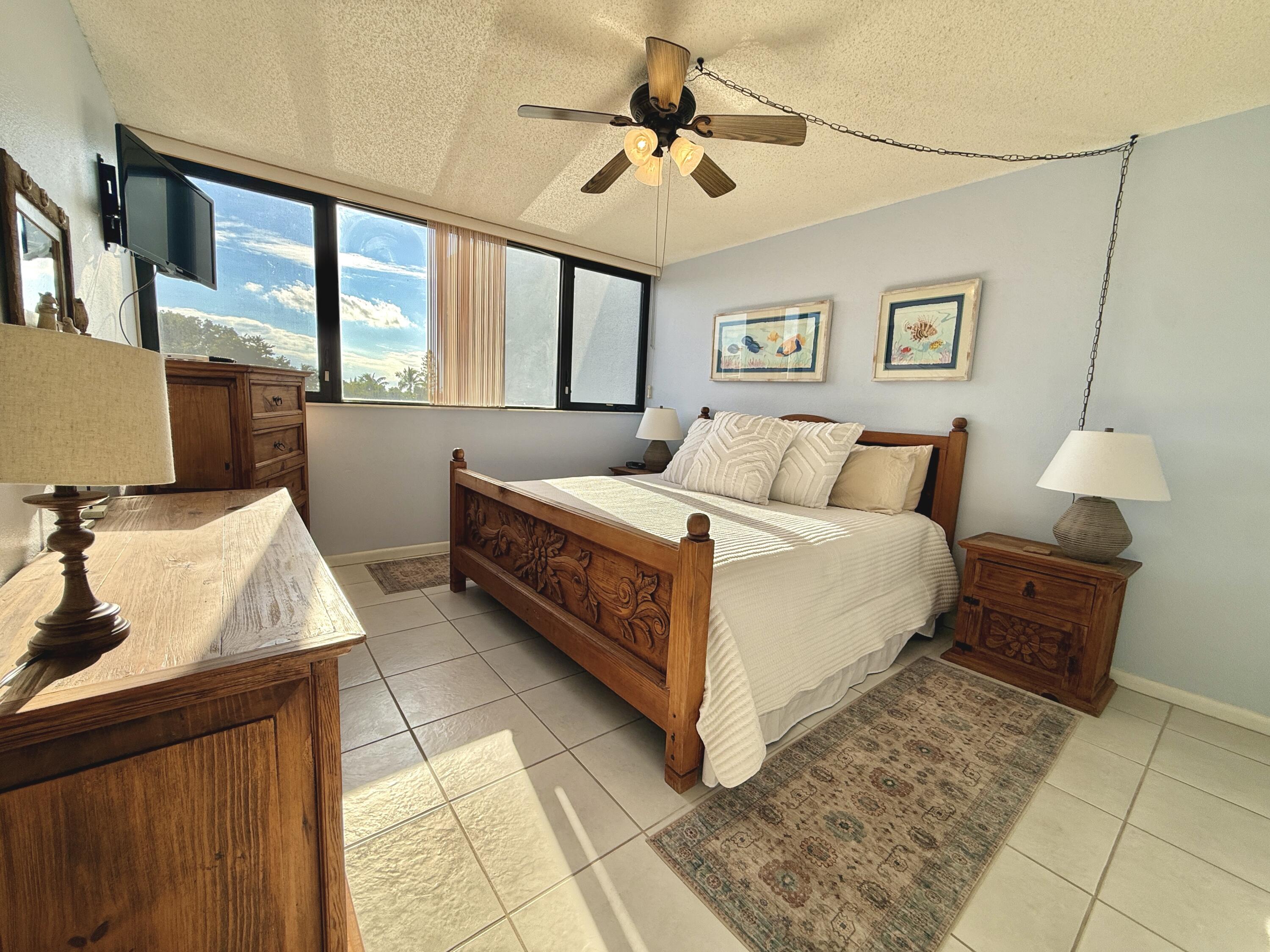 KEY LARGO, Florida, 33037, United States, 2 Bedrooms Bedrooms, ,2 BathroomsBathrooms,Residential,For Sale,1995585