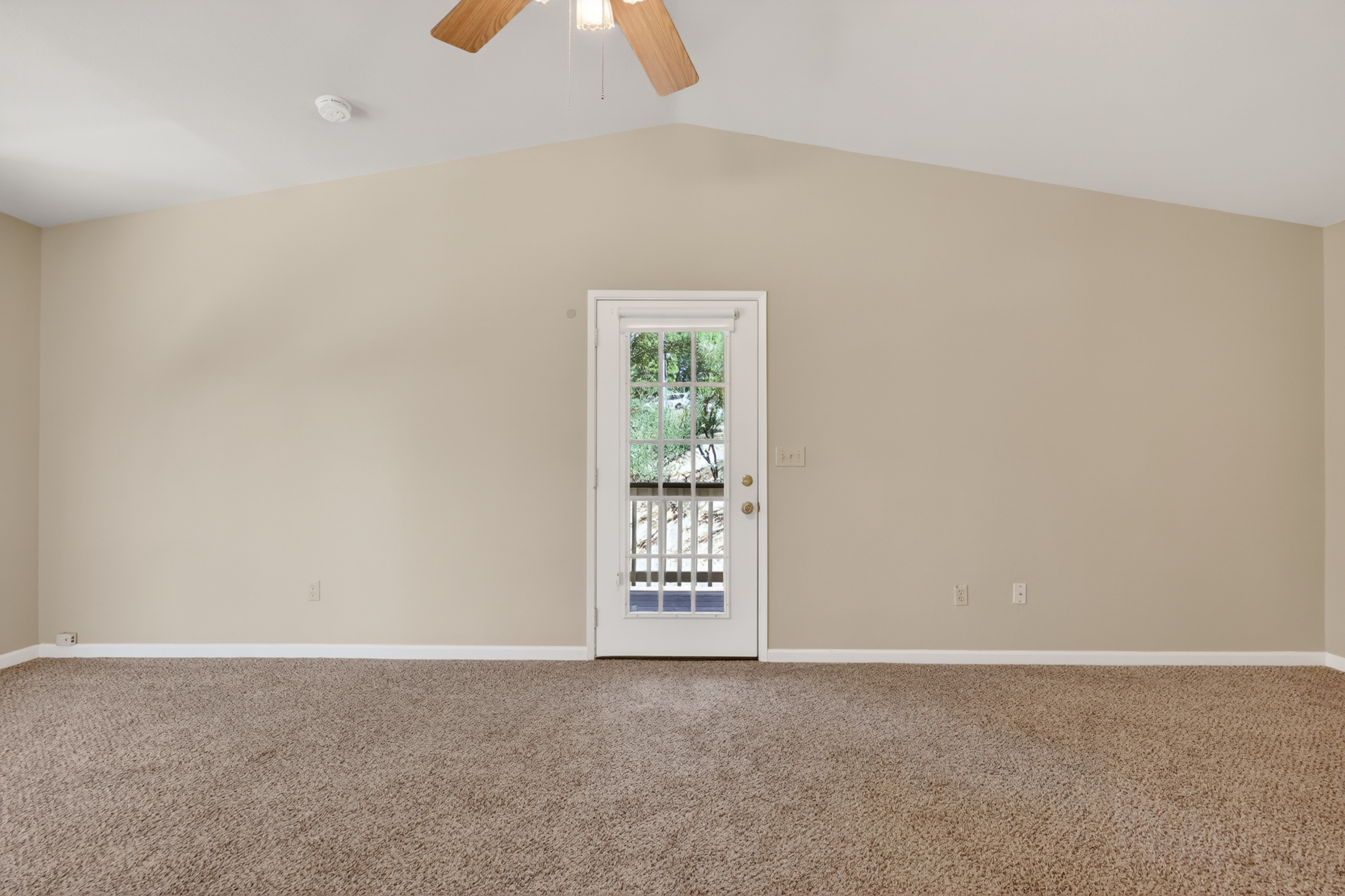  12096 Poplar Road, Auburn, CA 95602 - 物件實景