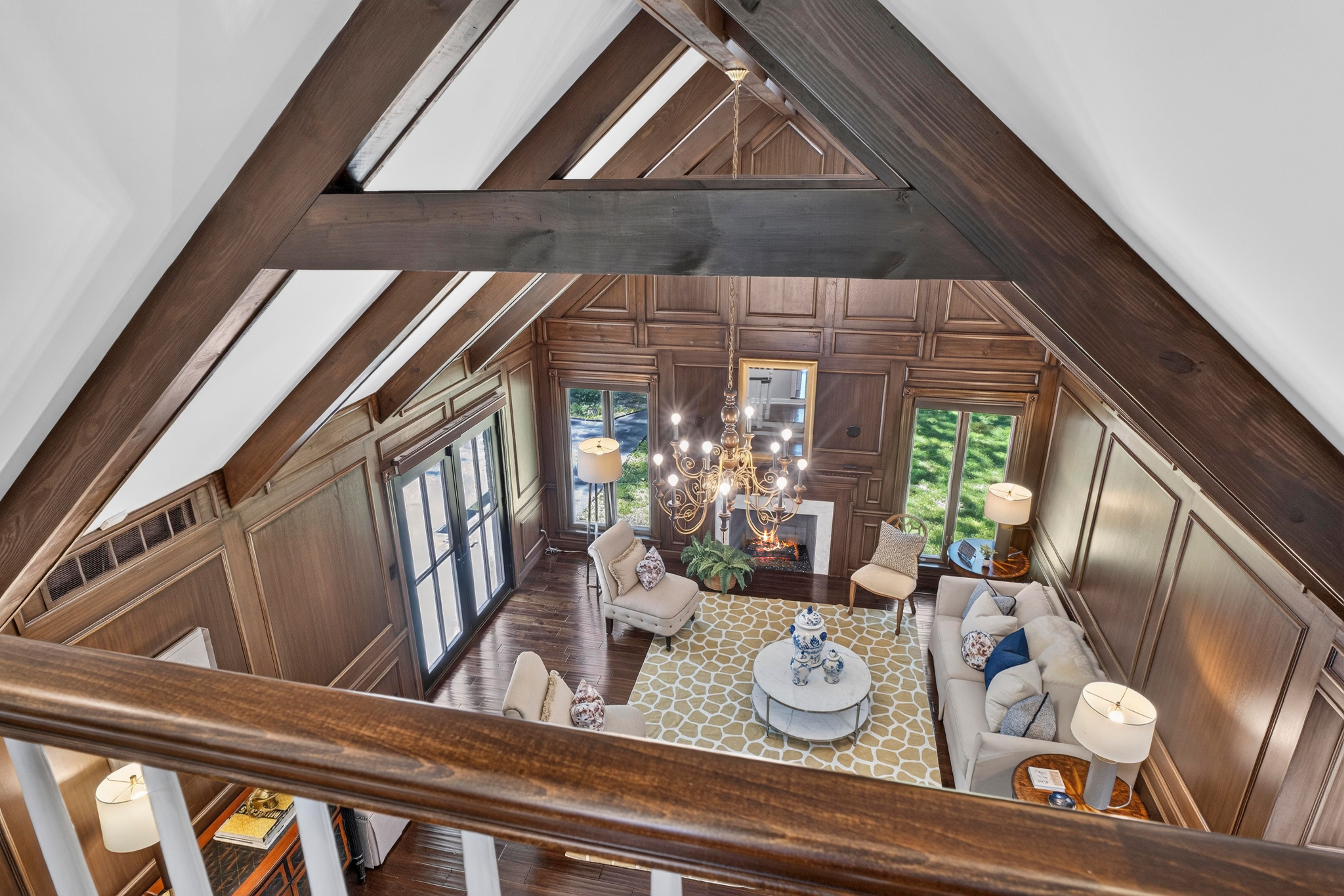  Elegant Brick Retreat on 1.5+ Acres with Modern Luxuries and Tranquil Living - 物件實景