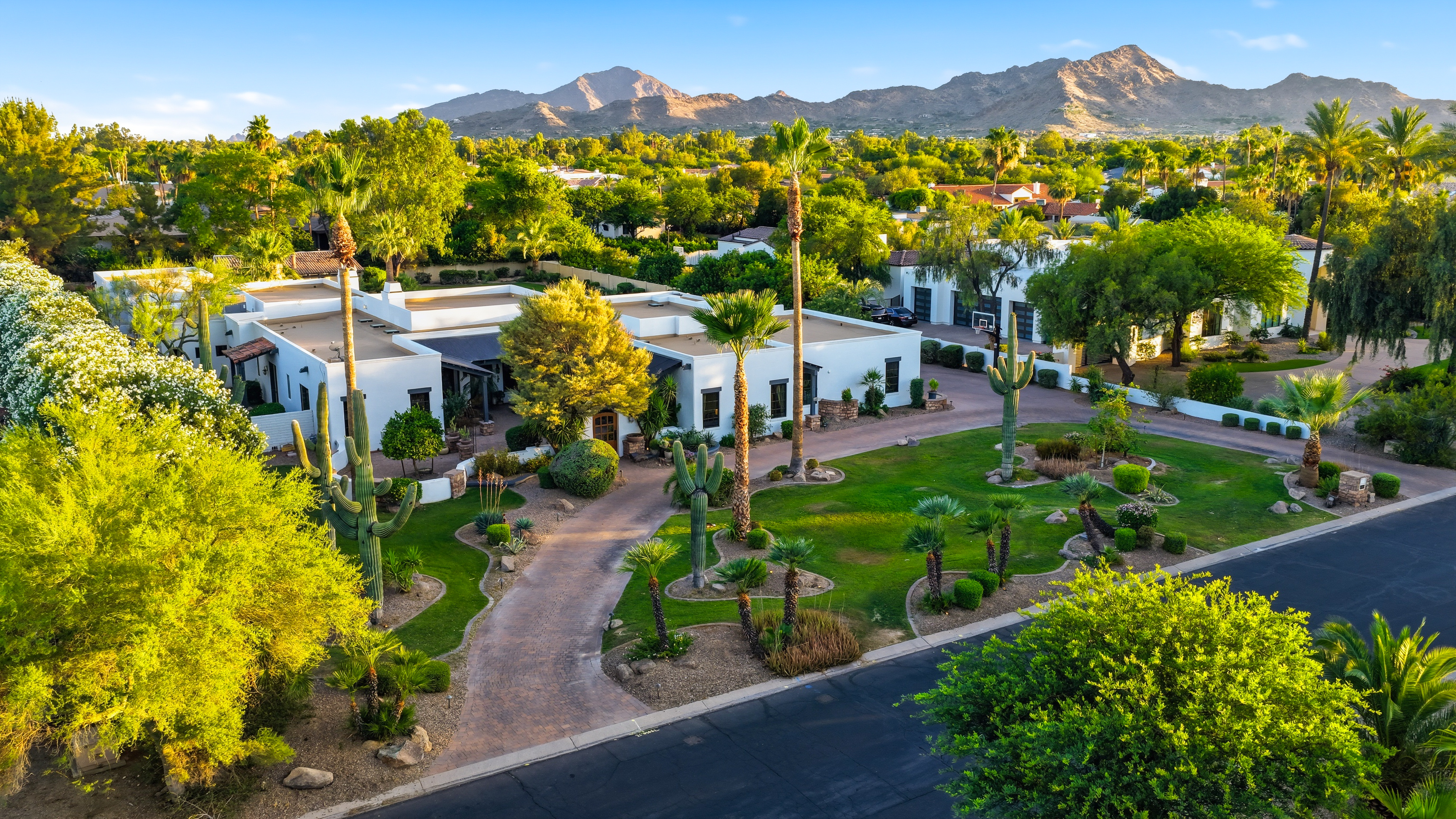  7035 E Berneil Drive  Paradise Valley, AZ - 物件實景