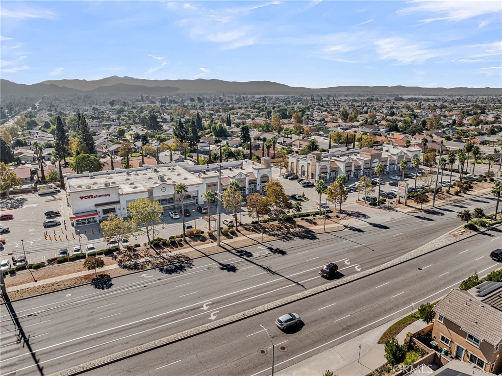 Fontana, California, 92336, United States, 4 Bedrooms Bedrooms, ,3 BathroomsBathrooms,Residential,For Sale,1991527