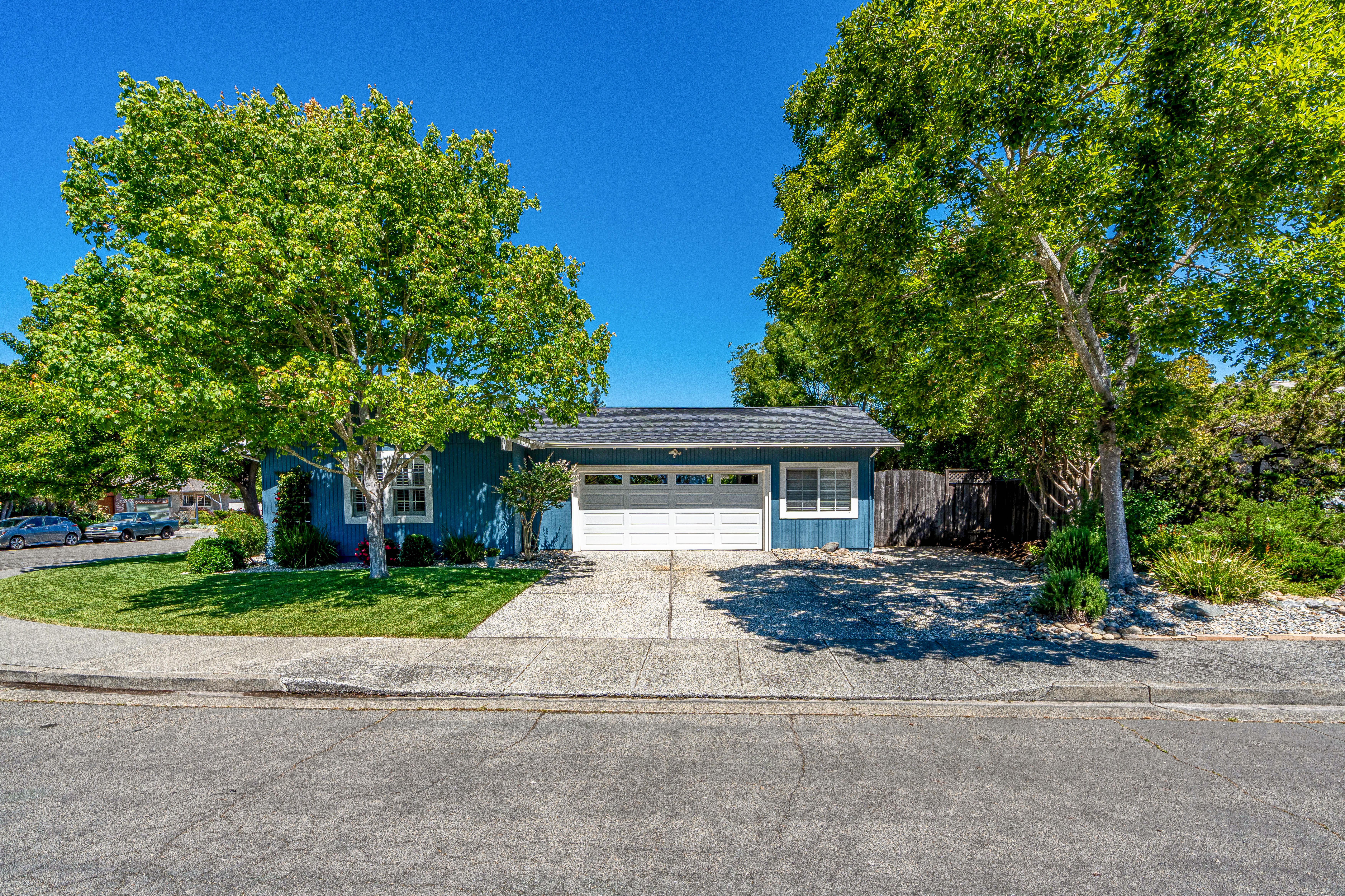  1116 Lanewood Way, Santa Rosa, CA 95404 - 物件實景