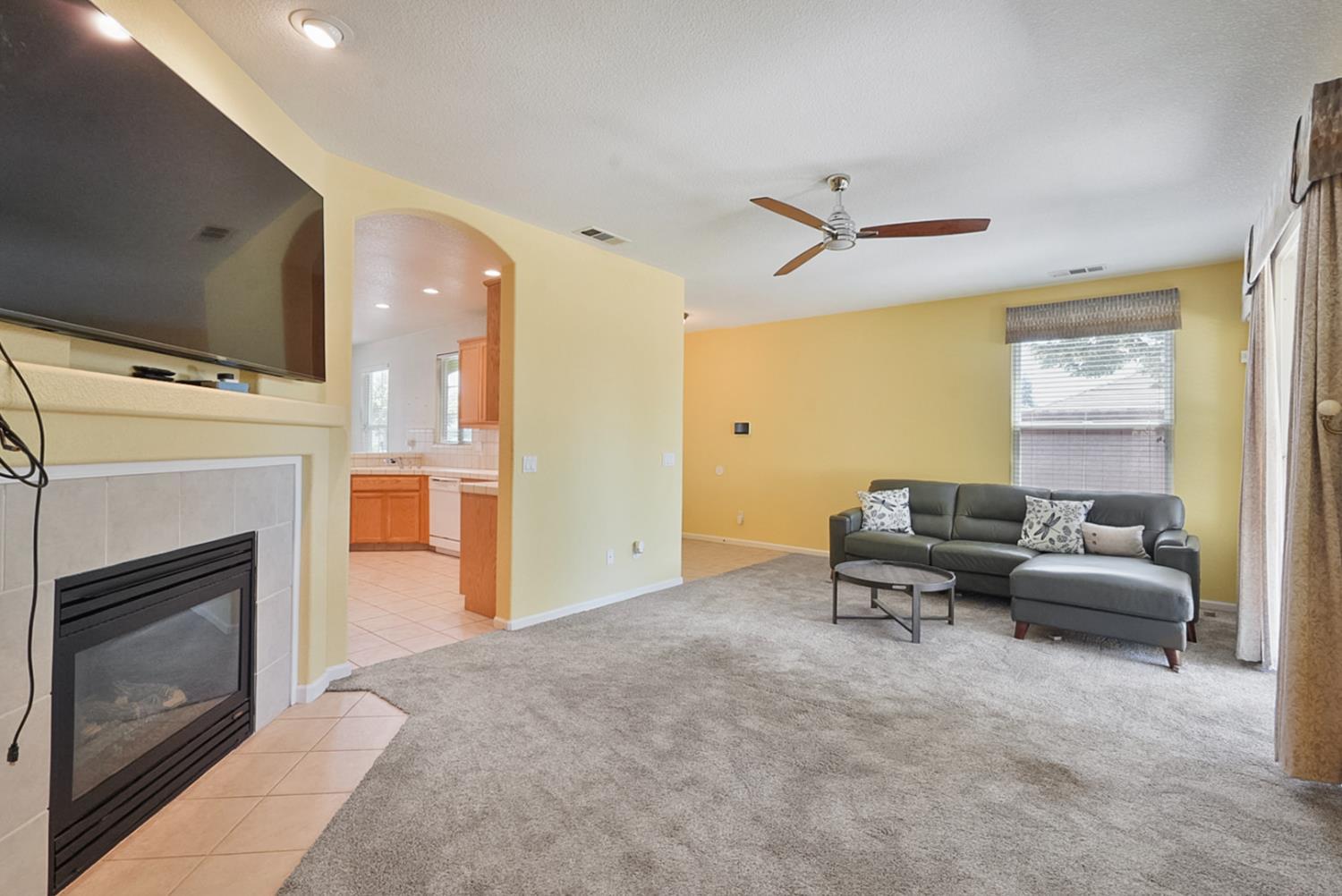 Lodi, California, 95242, United States, 4 Bedrooms Bedrooms, ,2 BathroomsBathrooms,Residential,For Sale,1928758