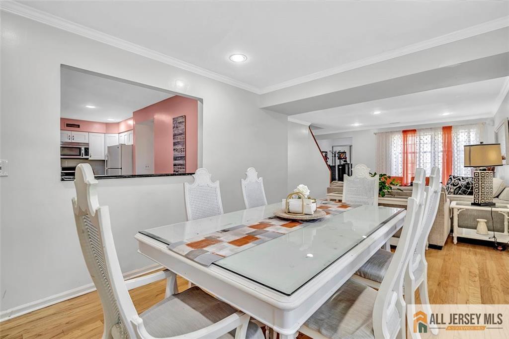 East Brunswick, New Jersey, 08816, United States, 3 Bedrooms Bedrooms, ,3 BathroomsBathrooms,Residential,For Sale,1917391
