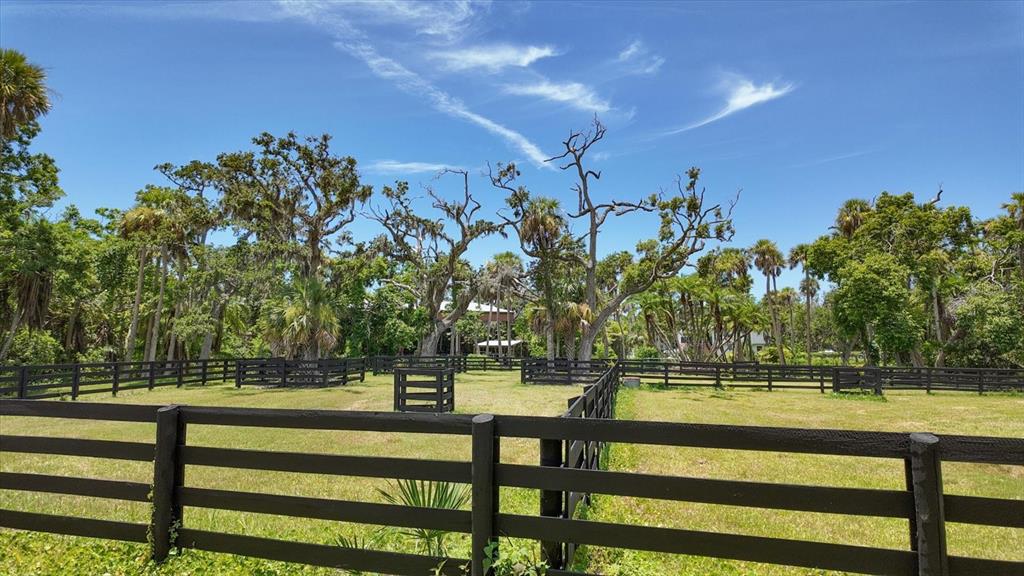 Largo, Florida, 33774, United States, 5 Bedrooms Bedrooms, ,7 BathroomsBathrooms,Residential,For Sale,1876225