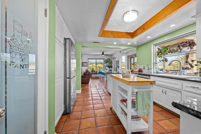 Fallbrook, California, 92028, United States, 3 Bedrooms Bedrooms, ,3 BathroomsBathrooms,Residential,For Sale,1817072