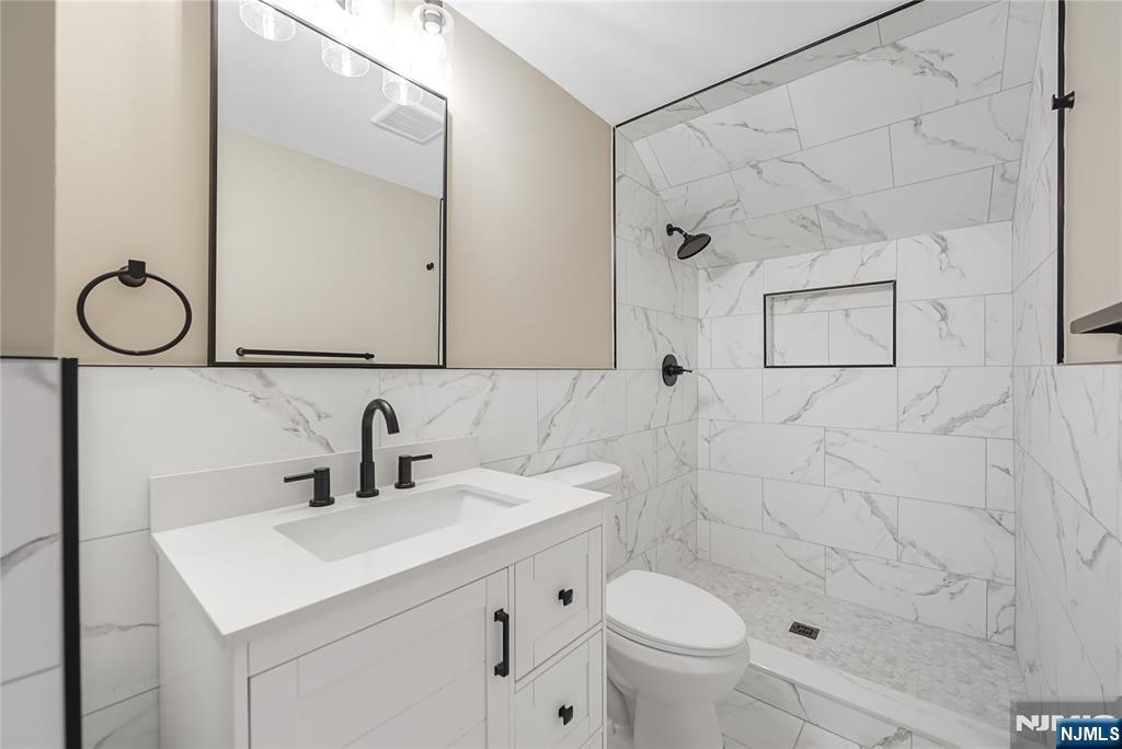 Dumont, New Jersey, 07628, United States, 4 Bedrooms Bedrooms, ,3 BathroomsBathrooms,Residential,For Sale,1906852
