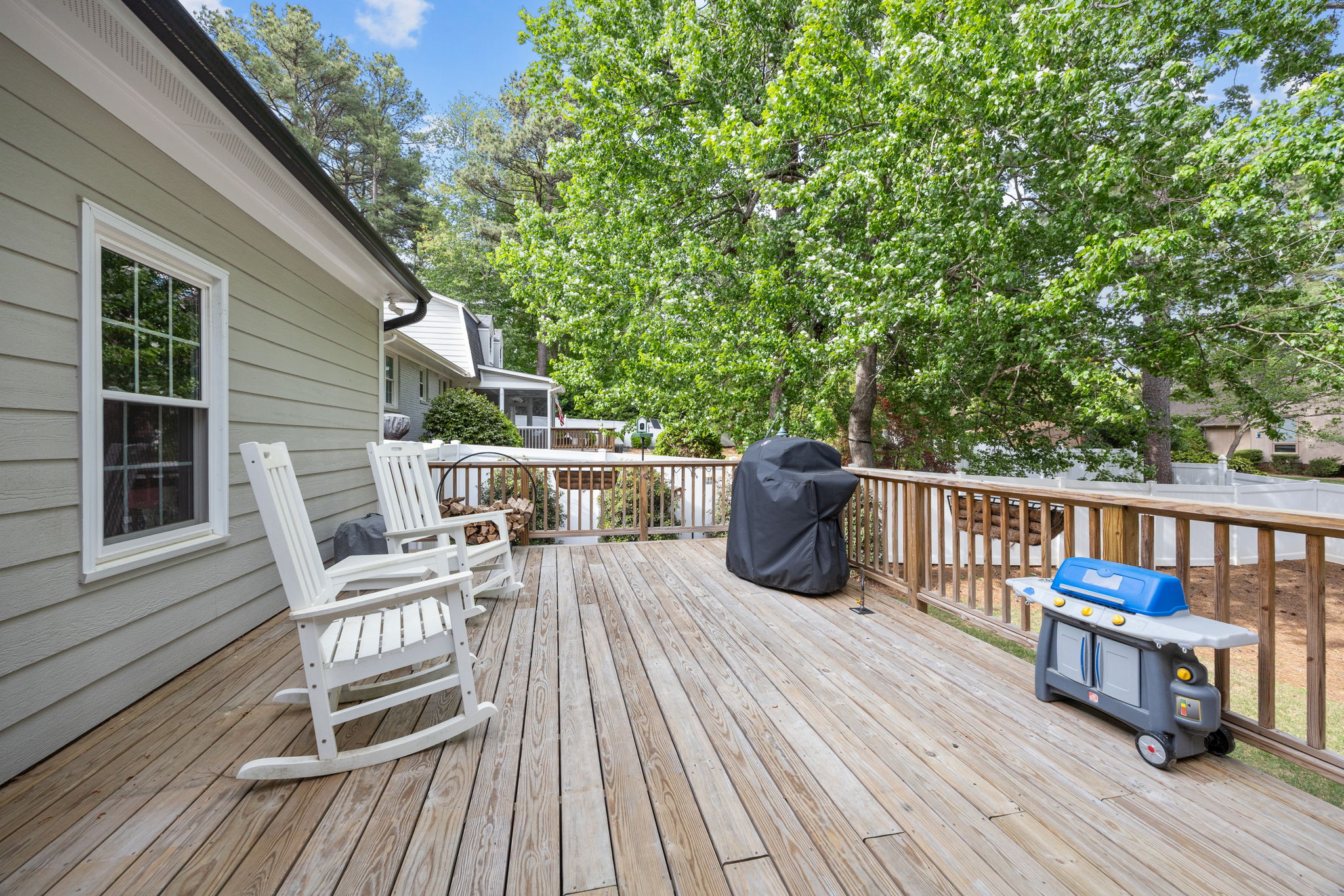  3000 Glen Burnie Drive, Raleigh, NC 27607 - 物件實景