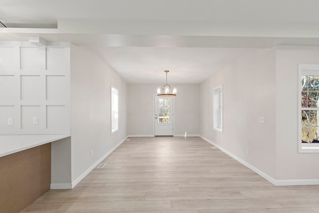 Plymouth, Massachusetts, 02360, United States, 3 Bedrooms Bedrooms, ,2 BathroomsBathrooms,Residential,For Sale,2049436