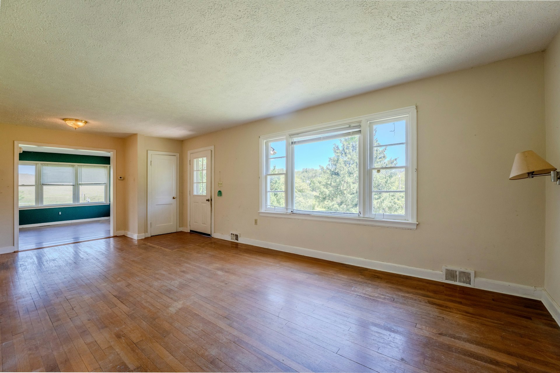  35339 Appalachian Trail Road, Round Hill, VA 20141 - 物件實景