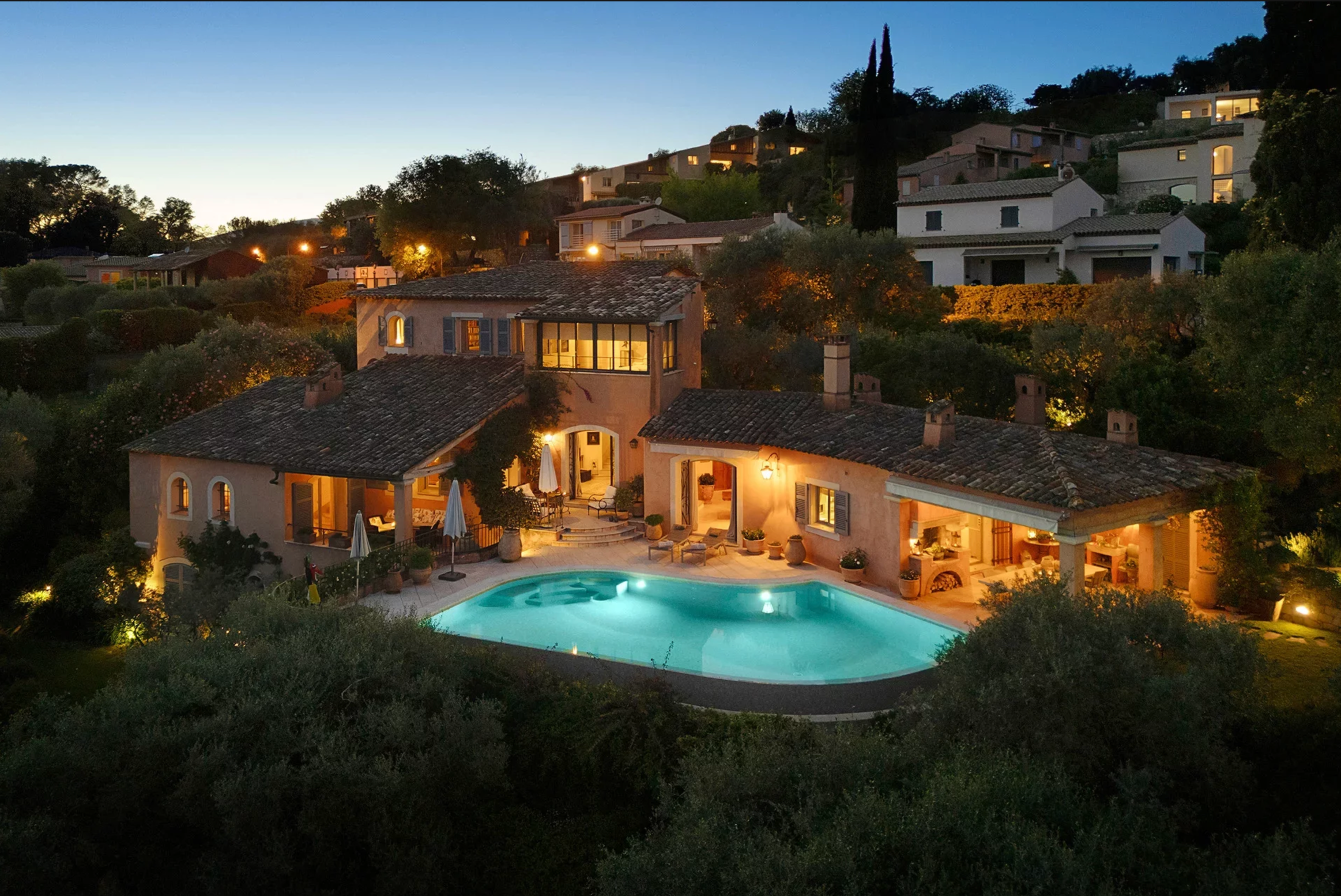  Biot near Antibes, provençal villa 325 sqm with panoramic view and pool - 物件實景