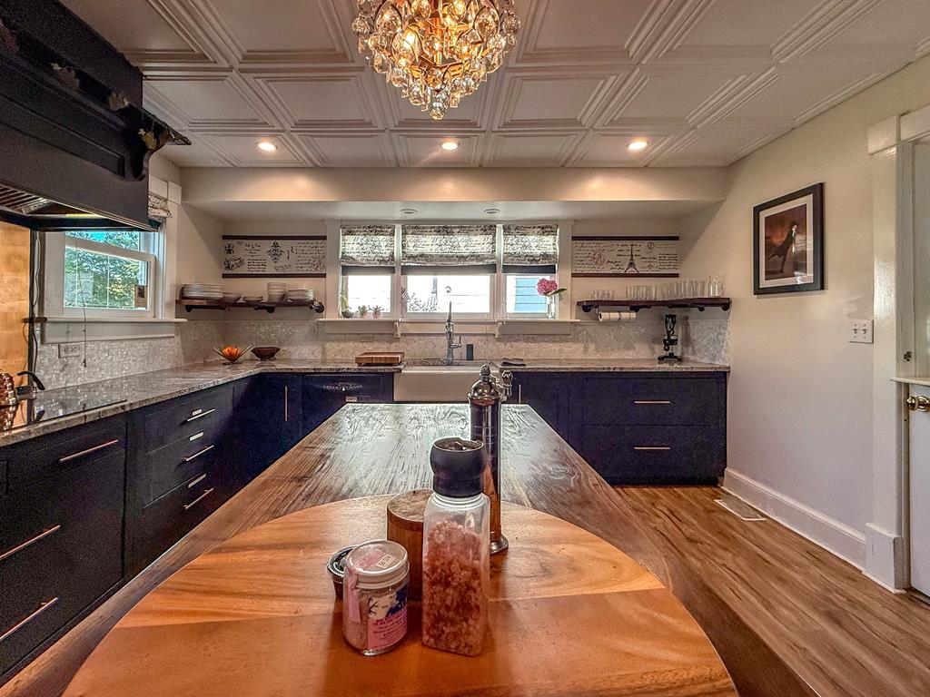 Cape Charles, Virginia, 23310, United States, 3 Bedrooms Bedrooms, ,3 BathroomsBathrooms,Residential,For Sale,1875371