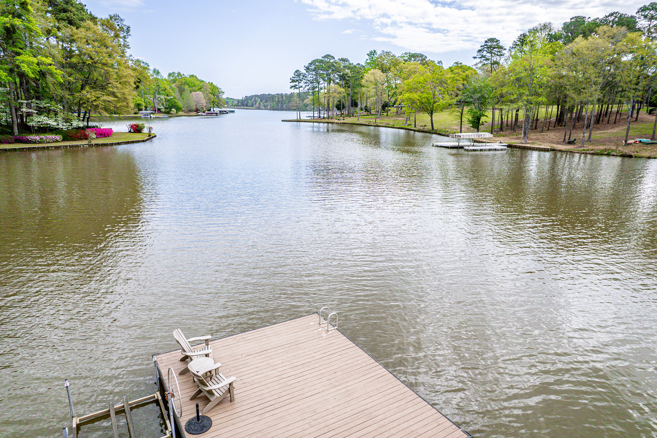  Move-in Ready Lakefront Home Delivers the Ultimate Lake Oconee Lifestyle - 物件實景