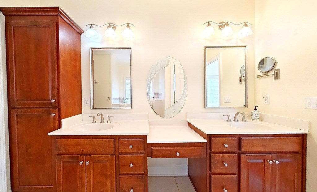 Thomasville, Georgia, 31757, United States, 4 Bedrooms Bedrooms, ,4 BathroomsBathrooms,Residential,For Sale,2007494