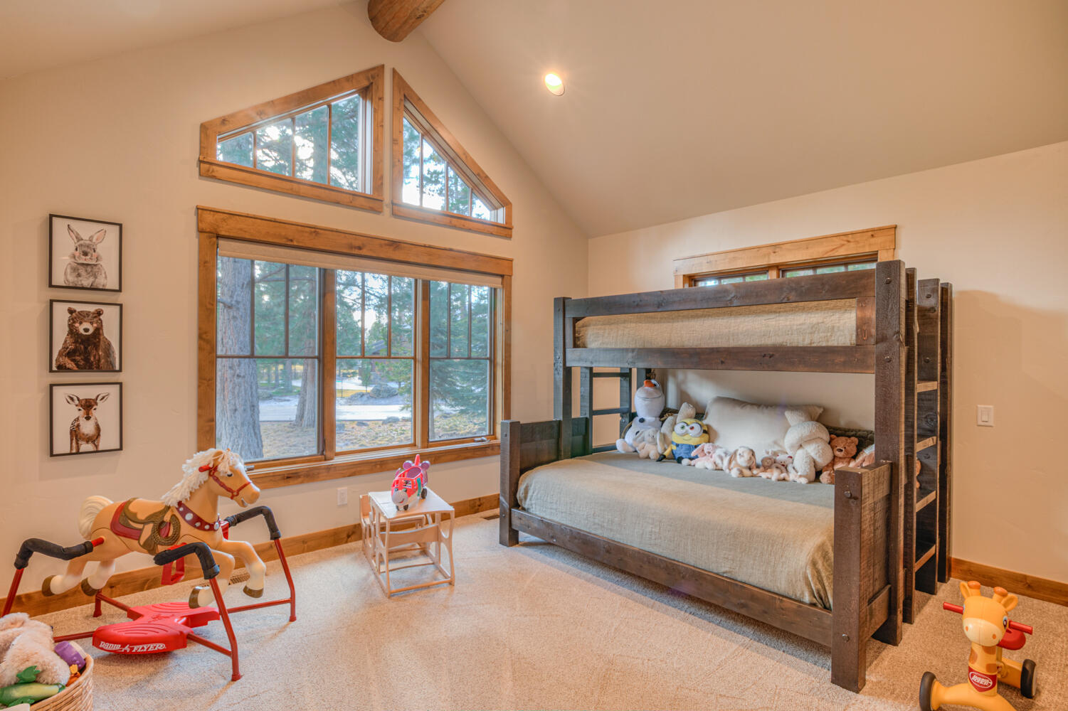 Bend, Oregon, 97707, United States, 4 Bedrooms Bedrooms, ,4 BathroomsBathrooms,Residential,For Sale,2005289