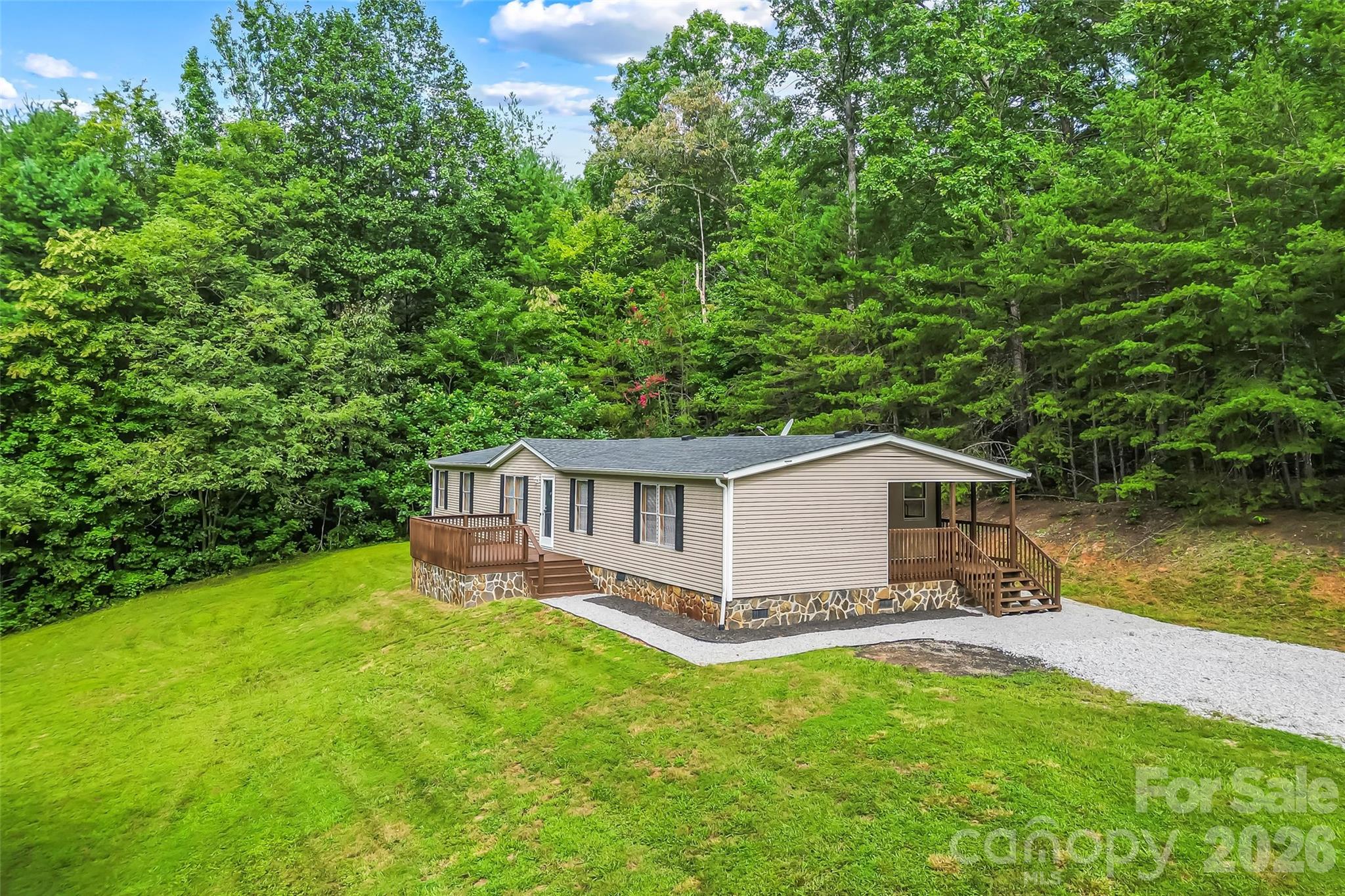 Stacy Hollow Dr, Marion, NC 28752
