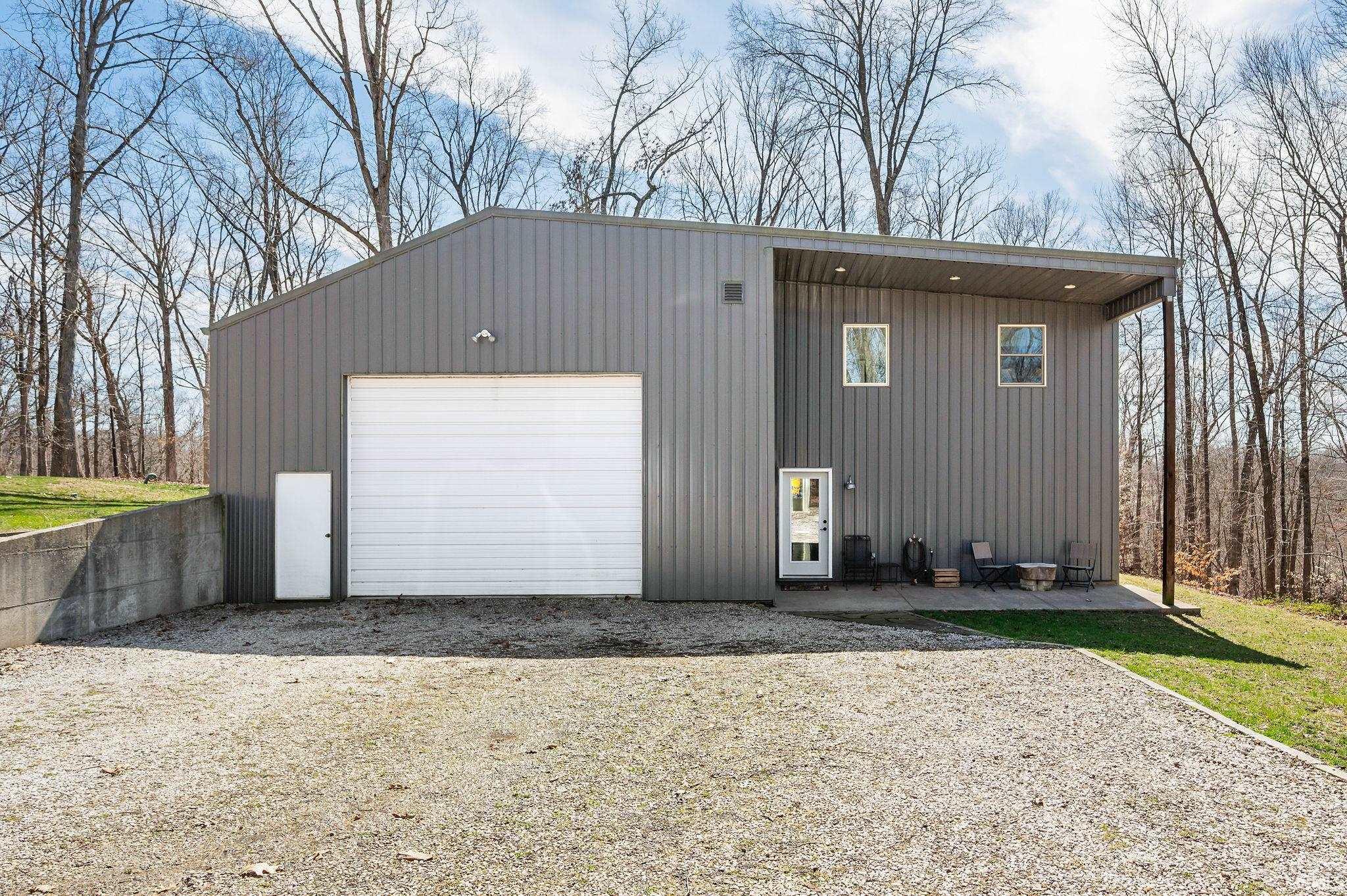 Bloomington, Indiana, 47401, United States, 3 Bedrooms Bedrooms, ,3 BathroomsBathrooms,Residential,For Sale,1936986