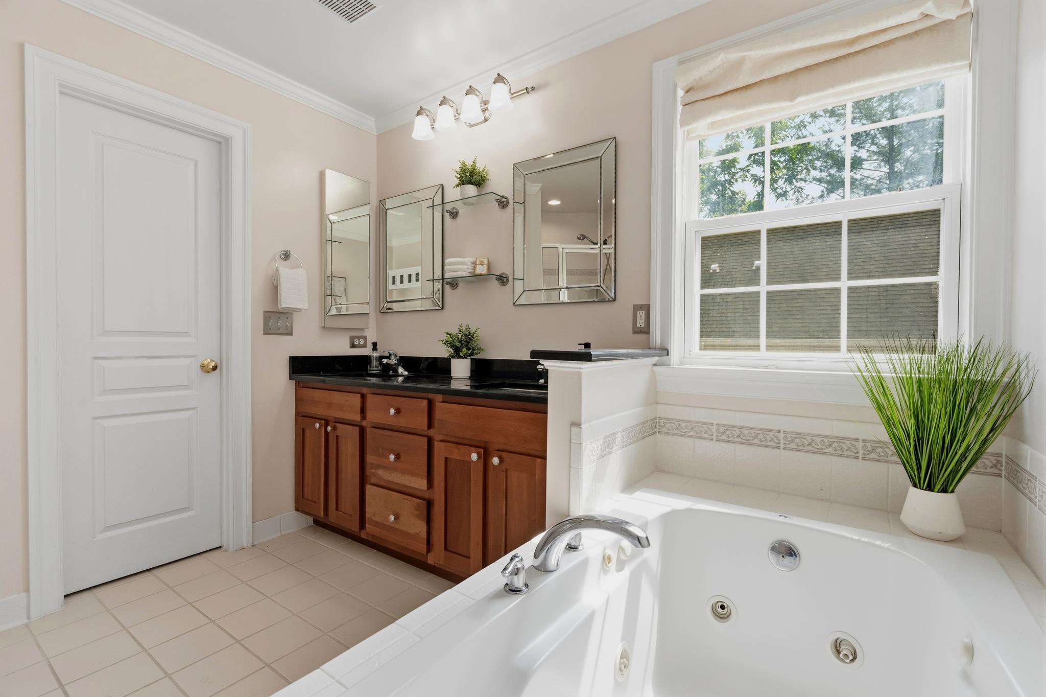  6453 Fourth Street, Alexandria, VA, 22312 - 物件實景