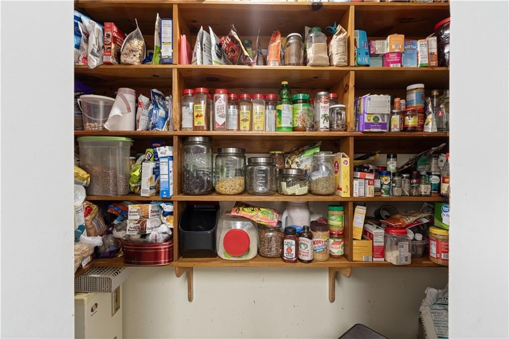 Siloam Springs, Arkansas, 72761, United States, 3 Bedrooms Bedrooms, ,4 BathroomsBathrooms,Residential,For Sale,1981853