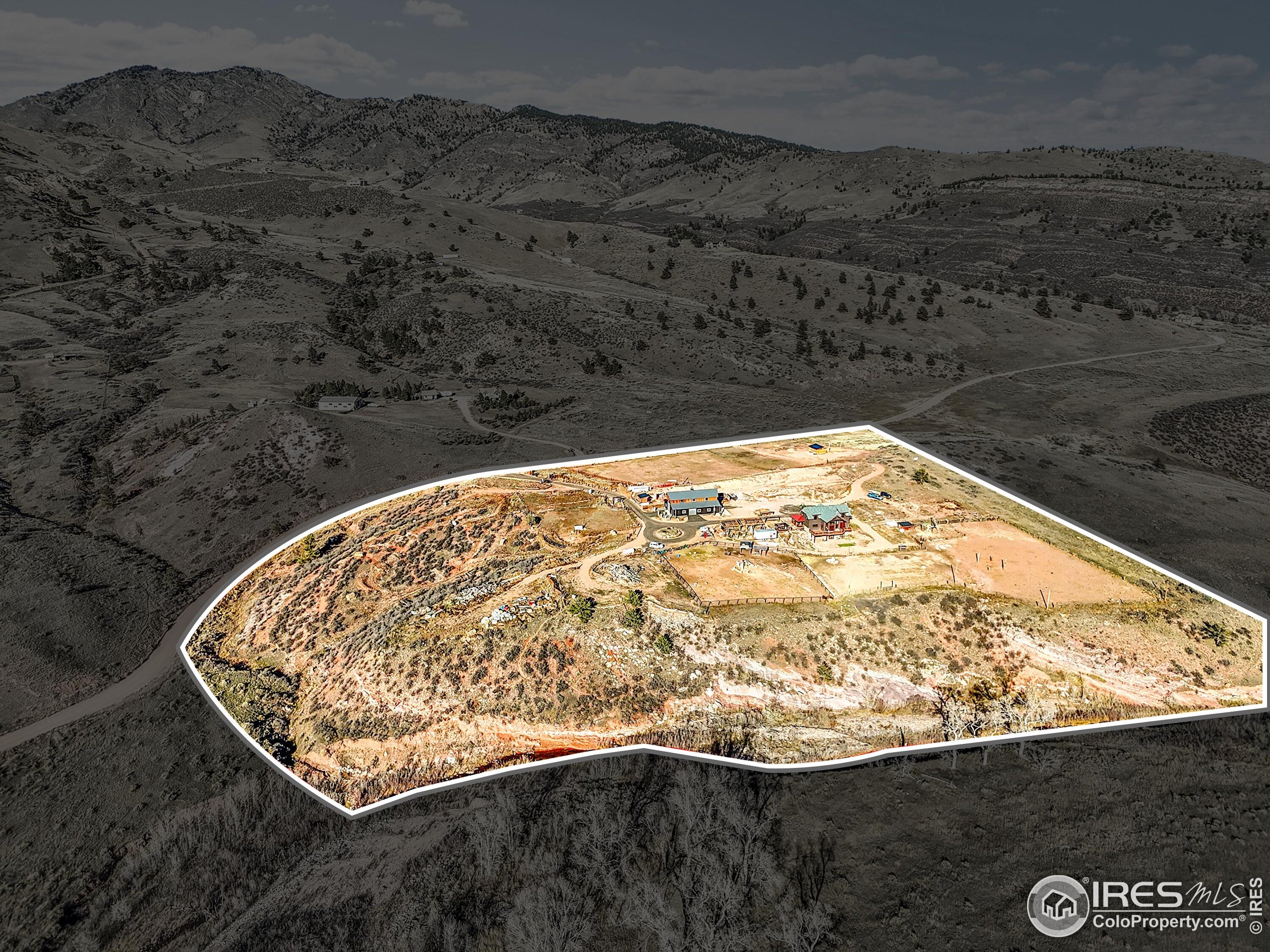 Lyons, Colorado, 80540, United States, 4 Bedrooms Bedrooms, ,2 BathroomsBathrooms,Residential,For Sale,1991914