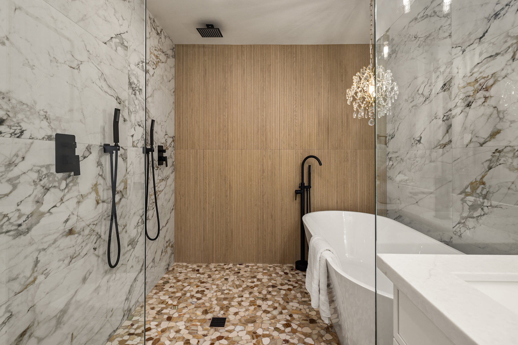  Completely Reimagined Eastside Luxury Retreat - 物件實景