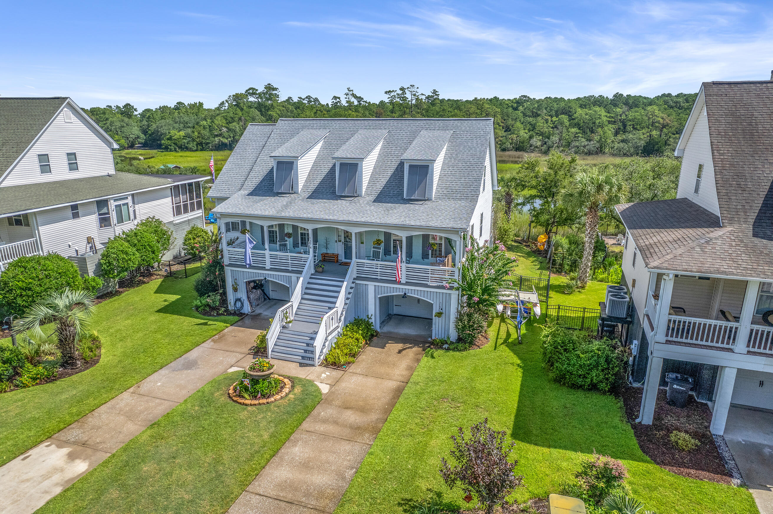 Mount Pleasant, South Carolina, 29466, United States, 3 Bedrooms Bedrooms, ,4 BathroomsBathrooms,Residential,For Sale,1798311