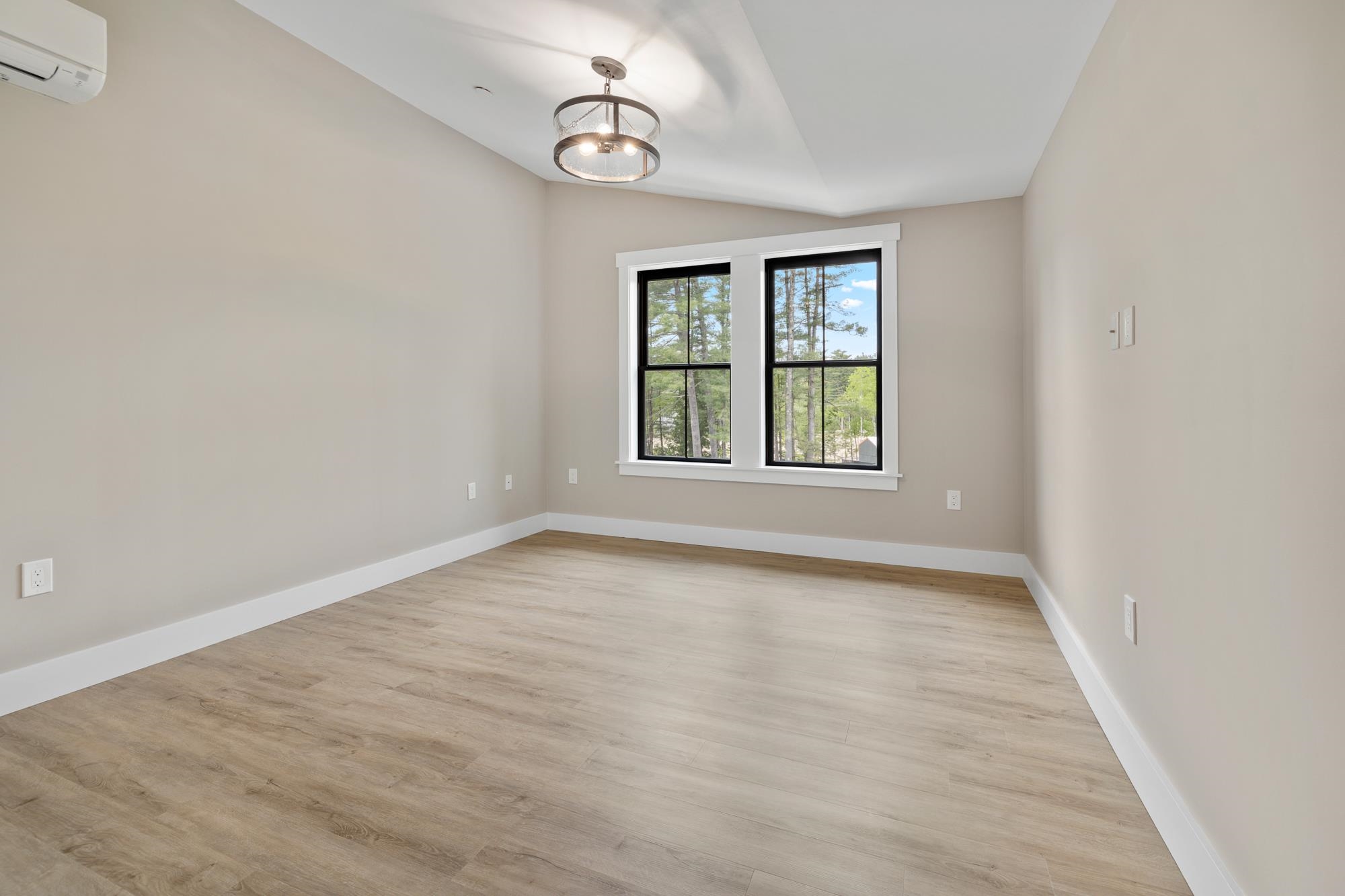 Conway, New Hampshire, 03860, United States, 2 Bedrooms Bedrooms, ,2 BathroomsBathrooms,Residential,For Sale,2003266