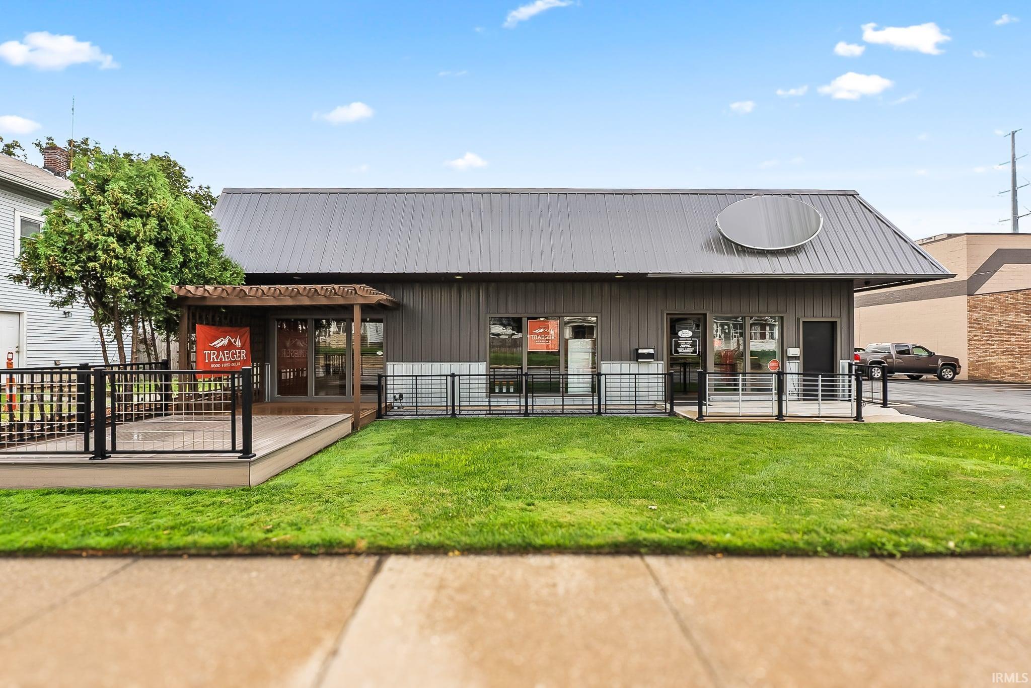 Fort Wayne, Indiana, 46805-3241, United States, 6 Bedrooms Bedrooms, ,4 BathroomsBathrooms,Residential,For Sale,1976576