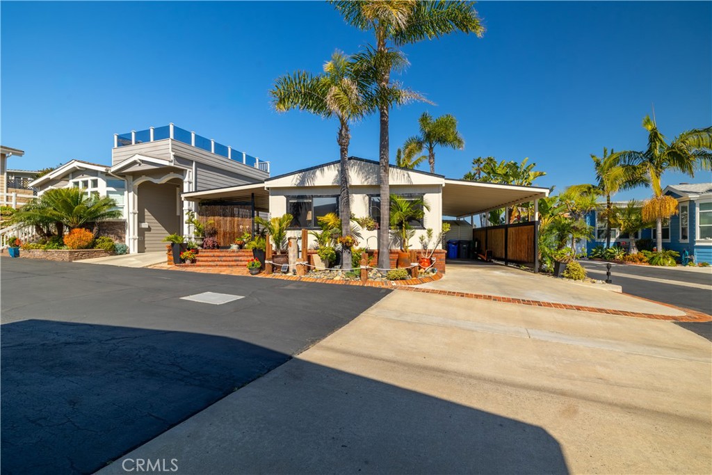 Carlsbad, California, 92011, United States, 2 Bedrooms Bedrooms, ,2 BathroomsBathrooms,Residential,For Sale,2026399