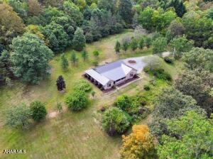 1tq5sqtifeit, Pennsylvania, 15534, United States, 3 Bedrooms Bedrooms, ,3 BathroomsBathrooms,Residential,For Sale,1947387